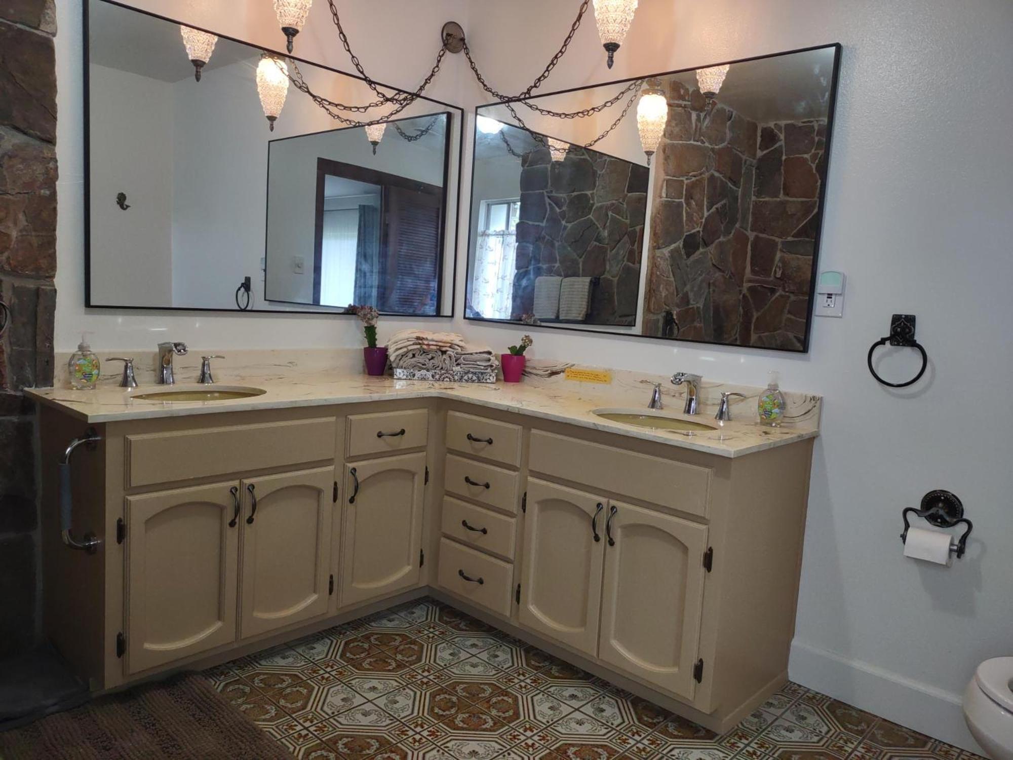 Custom Home - Beach Close/Convenient To Everything Oceanside Eksteriør billede